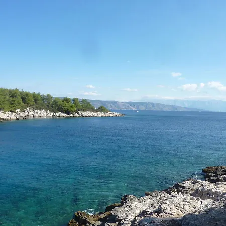 Antun * Vrboska