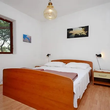 Apartment Antun